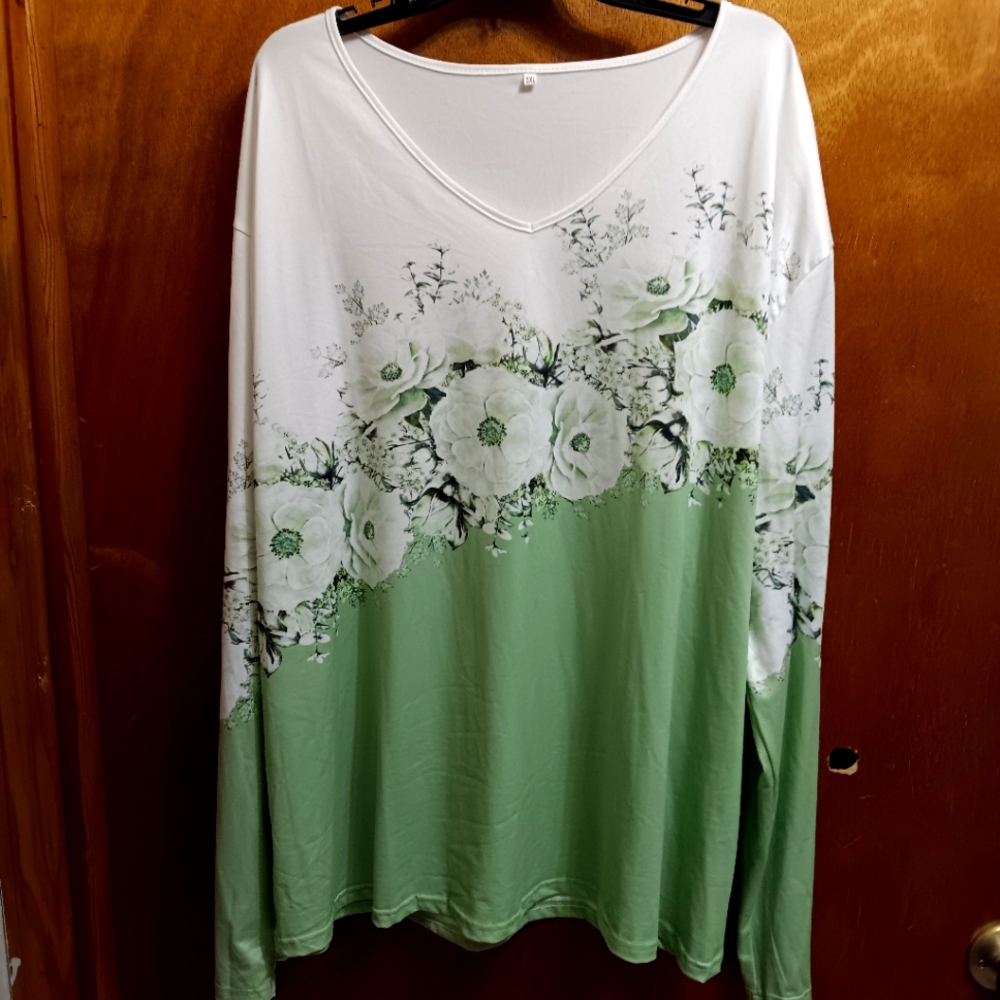 Floral V-Neck Long Sleeve Top - Green and White